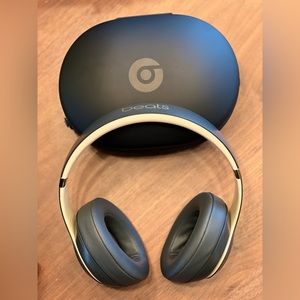 beats studio3 wireless - Shadow Gray - Skyline Collection